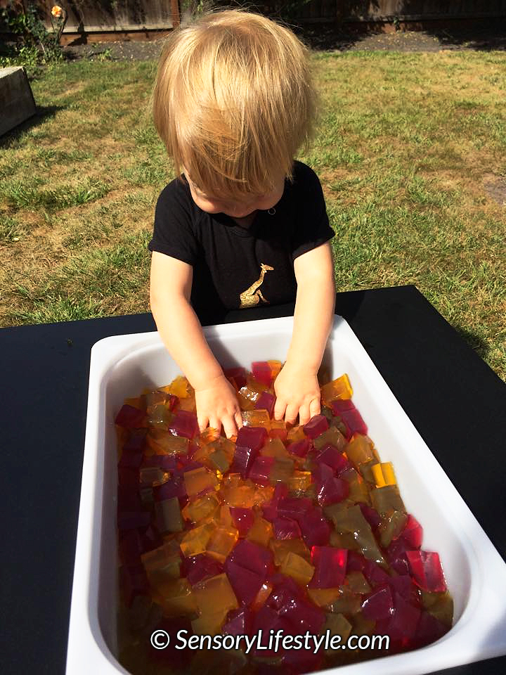 Month 12 Top 10 Sensory Activities for 12 month old baby » Sensory