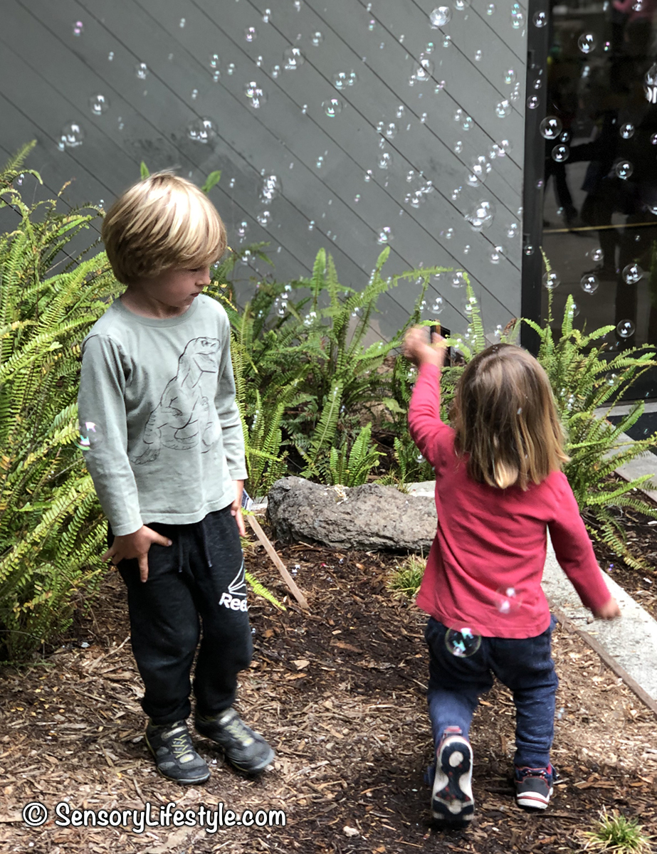 10 Developmental Benefits of playing with Bubbles » Sensory Lifestyle